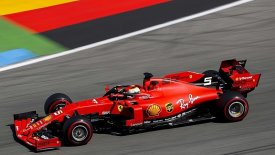 1-2 η Ferrari στη Γερμανία με «μπροστάρη» τον Φέτελ 