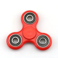 Fidget-spinner-παιχνίδι-για-μικρούς-και-μεγάλους-με-αγχολυτικές-ιδιότητες-για-χαλάρωση-και-αυτοσυγκέντρωση-200x200.jpg