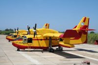 Canadair-Τους-αποκαλούν-ήρωες-αυτοί-λένε-ότι-απλώς-κάνουν-τηδουλειά-τους-200x133.jpg