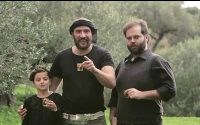 Xιουμοριστικά-βίντεο-με-ήρωες-παραγωγούς-από-τις-κύριες-ελαιοπαραγωγικές-περιοχές-της-χώρας.-για-το-καλύτερο-ελληνικό-ελαιόλαδο-200x125.jpg