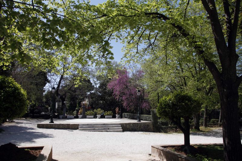 ÐÁÑÊÁ ÔÇÓ ÁÈÇÍÁÓ / ÏÁÓÅÉÓ ÐÑÁÓÉÍÏÕ ÓÅ ÌÉÁ ÅÑÇÌÏ ÔÓÉÌÅÍÔÏÕ (EUROKINISSI / ×ÁÓÉÁËÇÓ ÂÁÚÏÓ)