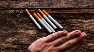 Αμετακίνητη-η-κυβέρνηση-στην-απόφασή-της-να-άρει-την-απαγόρευση-του-καπνίσματος-στην-εστίαση.jpg