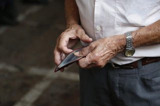 στις-συντάξεις-–-Κόβονται-ακόμη-και-αυτές-των-500-ευρώ-–-Αναλυτικά-παραδείγματα.jpg