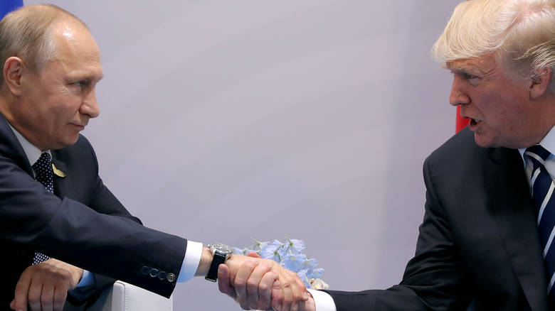 2018-07-09T140138Z_1960424951_RC1779A888E0_RTRMADP_3_USA-RUSSIA-SUMMIT-PUTIN