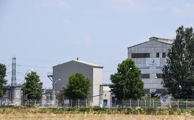 εργοστάσιο-της-η-Sanofi-λόγω-εξαιρετικά-μεγάλης-ρύπανσης-και-μετά-από-καταγγελίες-περιβαντολλογικών-οργανώσεων.jpg