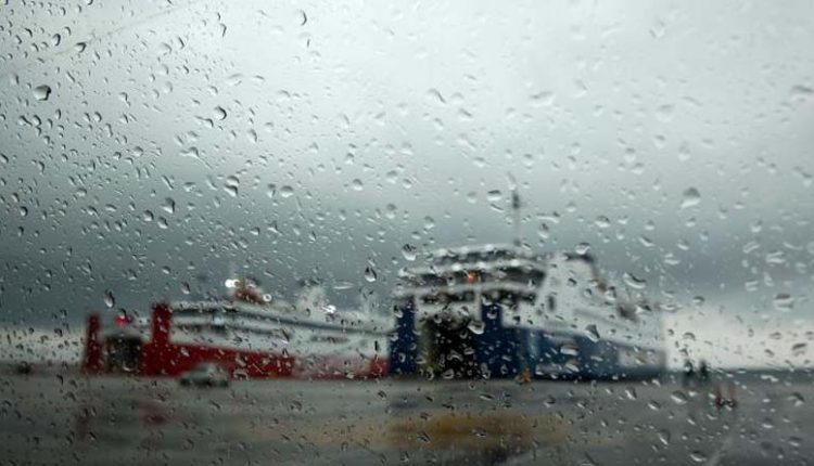 limani_rafinas_broxi_ploia-750x430