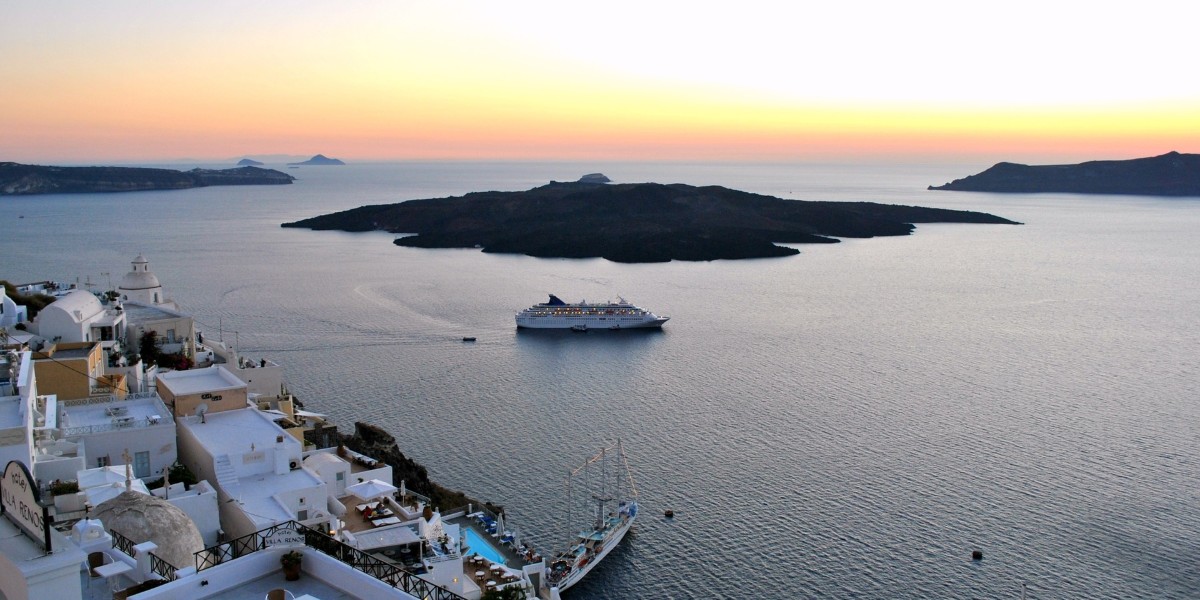 santorini-mykonos-Greece-ferry-schedules-2020