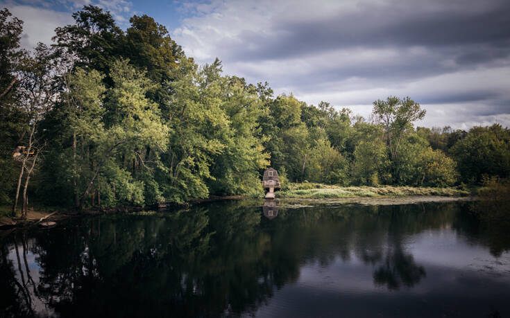 shutterstock1609253614