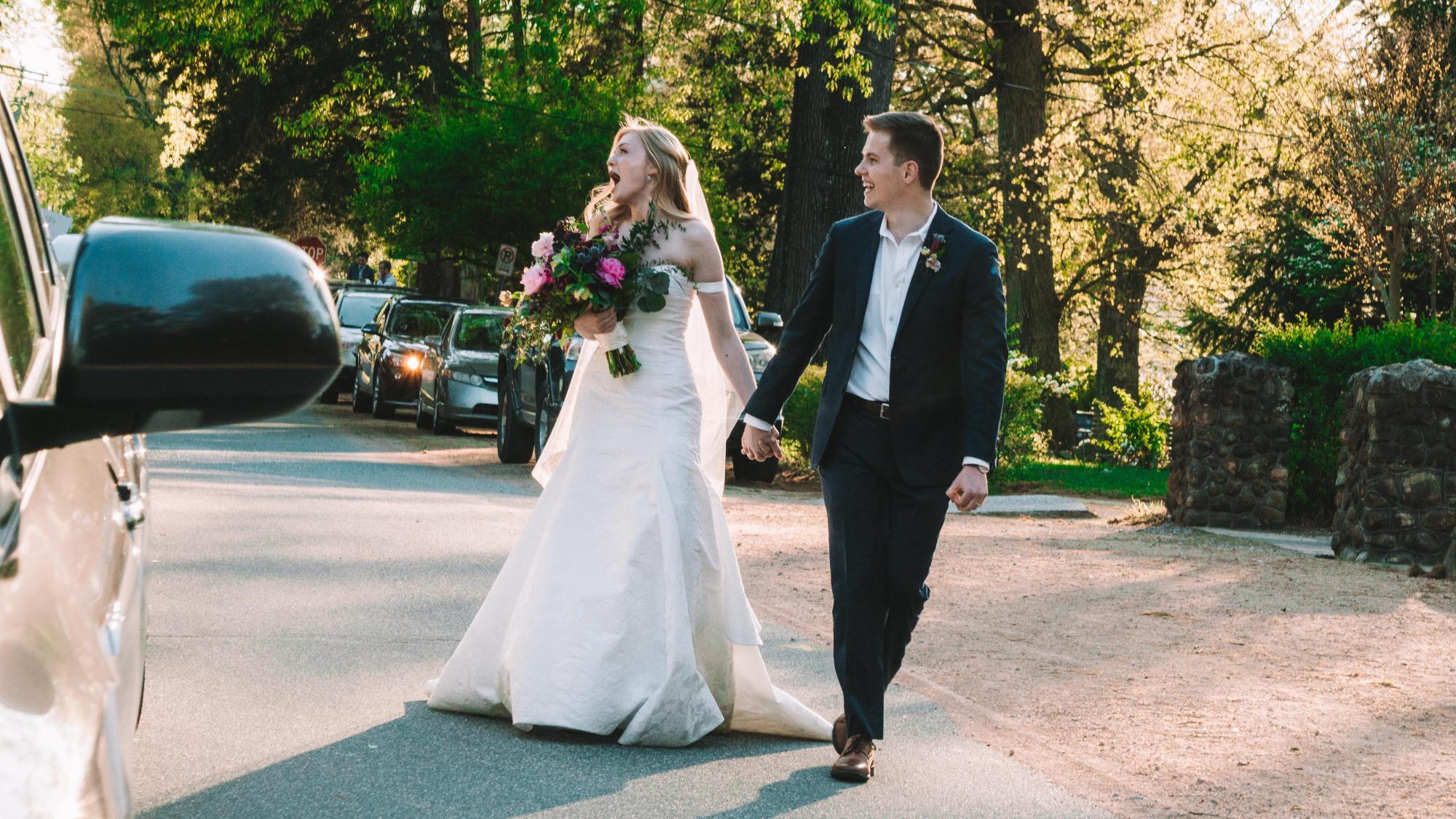 wedding-COVID-19-social-distancing-DMID1-5mp4yczem-2000x1125