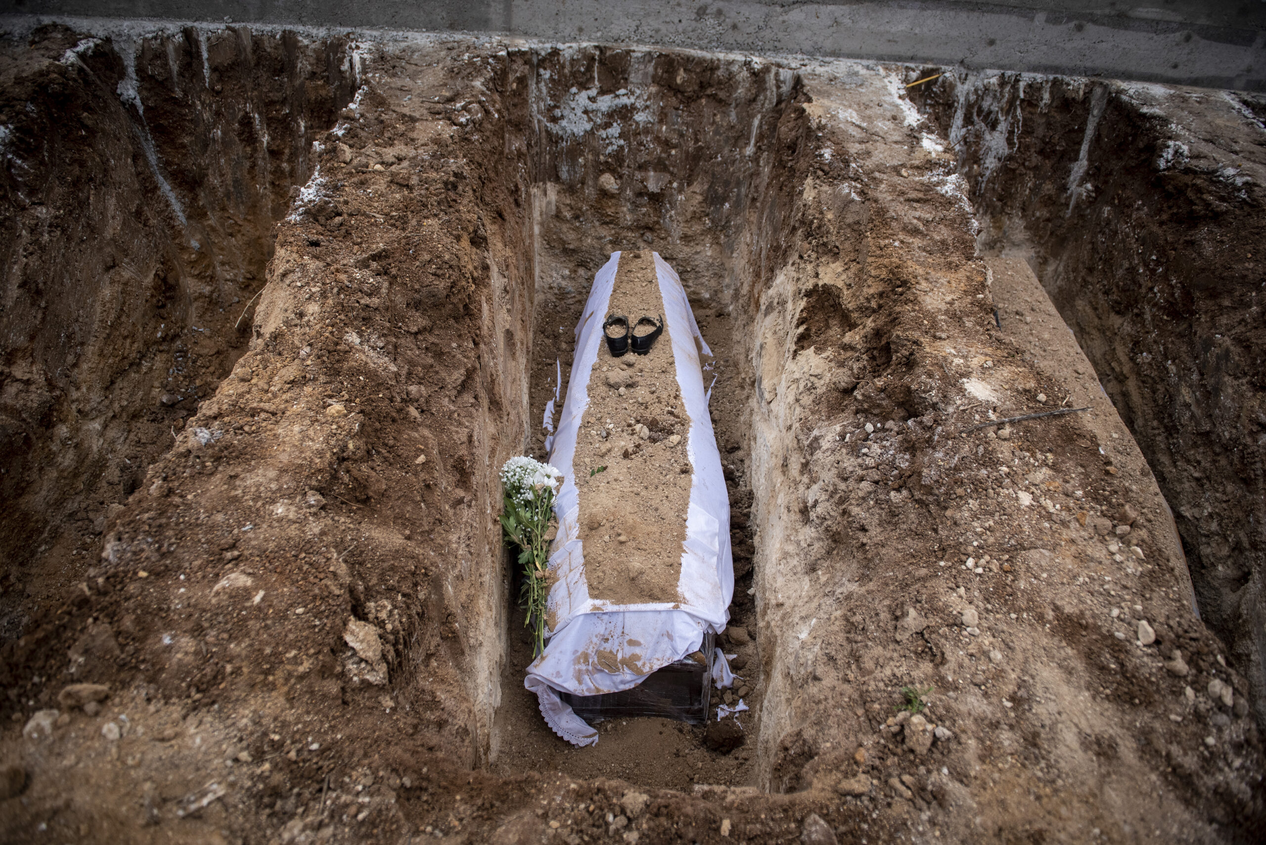 APTOPIX Virus Outbreak Greece Buried in Quarantine