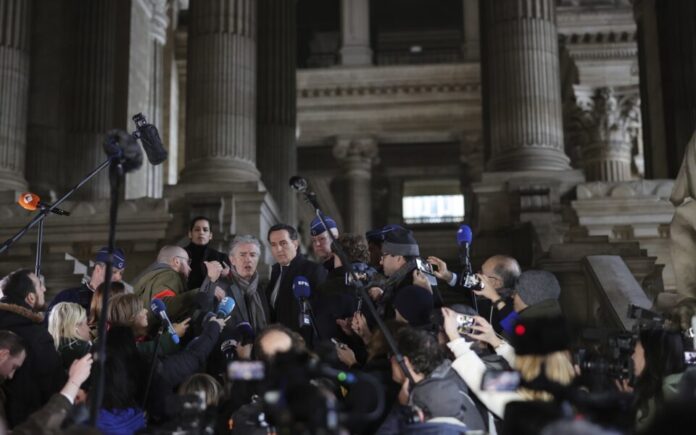 59f11e8258f2bd74b25c3cc5da3efbf9_AP22356400006255-1-960x600