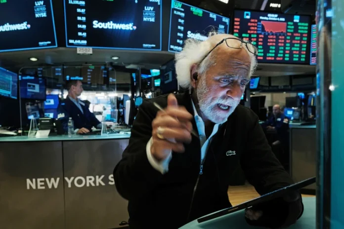 211025-nyse-mn-0930