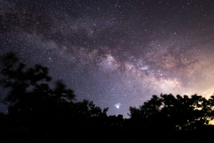 nightskystock-73-1400x933