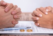 ΑΑΔΕ: Τι είναι το «φορολογικό διαζύγιο» και πώς επηρεάζει φόρους, τεκμήρια και επιδόματα