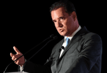 Γιατί μισούν τον Άδωνι