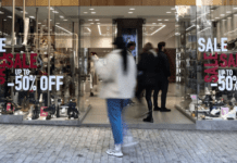 Έρχεται μίνι «Black Friday» τον Ιούνιο: Ποιοι κλάδοι θέλουν να γίνει μόνιμη