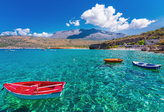 s_1192680610_areopolibeaches-diros_555x360